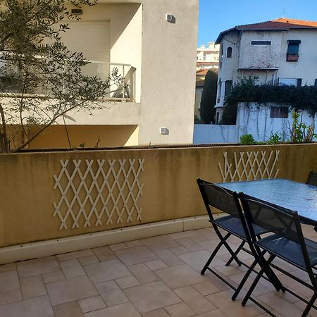 Le Pin Dore Antibes Exteriör bild