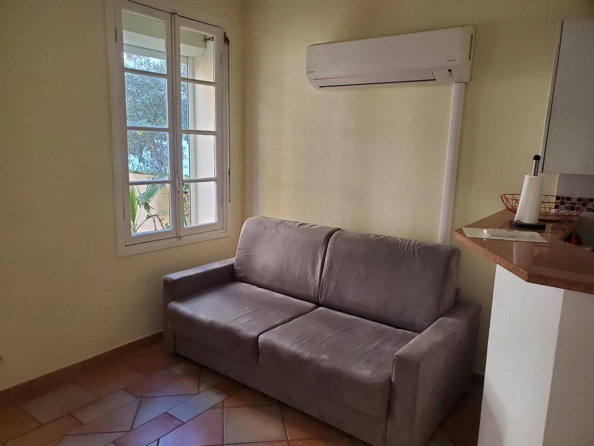 Le Pin Dore Antibes Exteriör bild