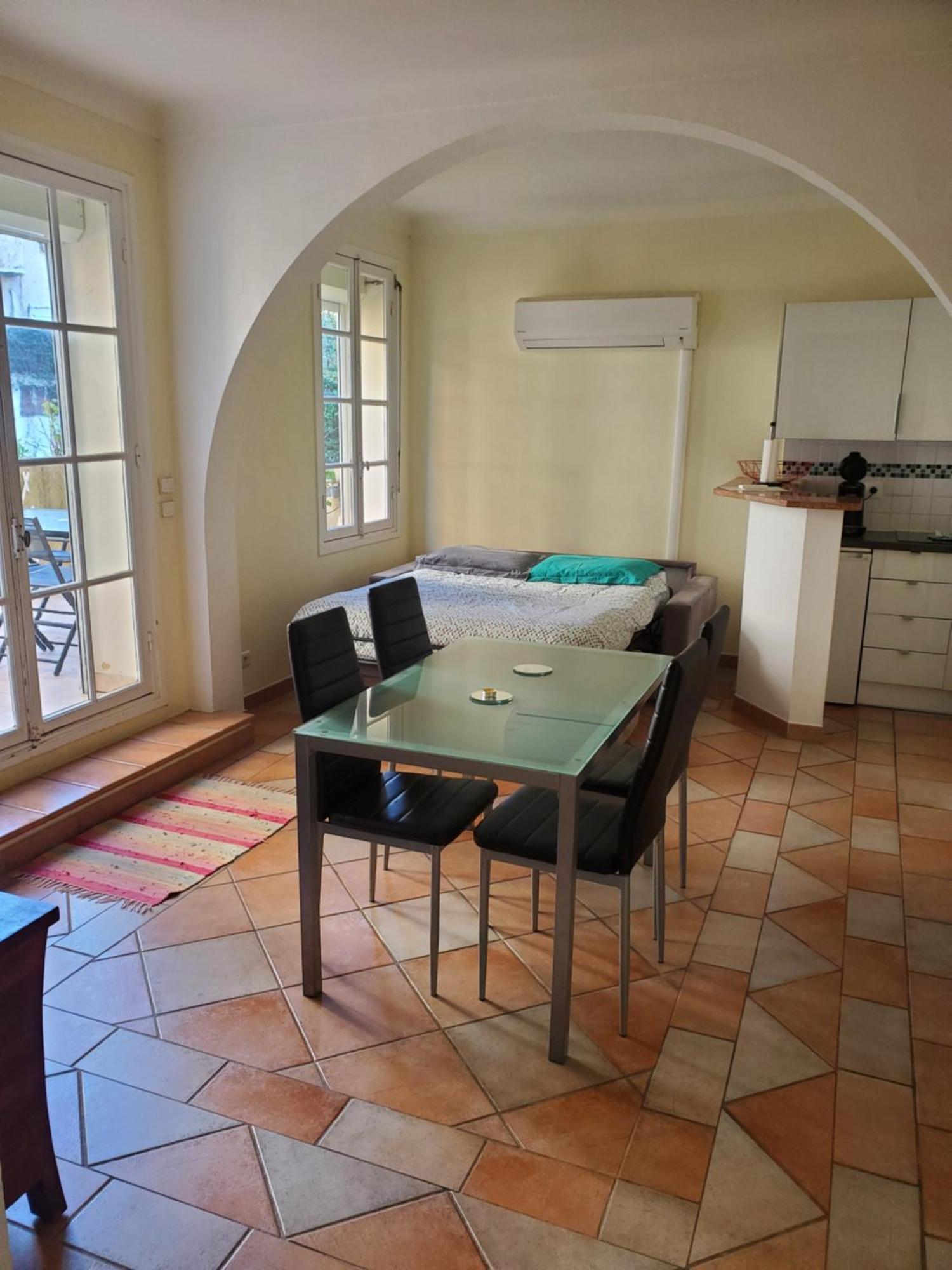 Le Pin Dore Antibes Exteriör bild